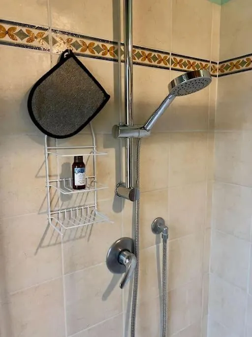 Apartment Appartamento Il Girasole Calcinaia Italy